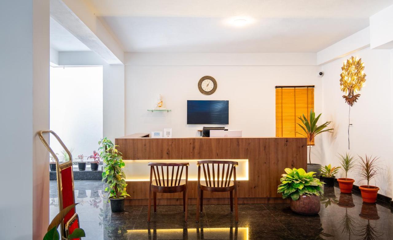 The Silver Chimes Suites Bangalore Exterior photo