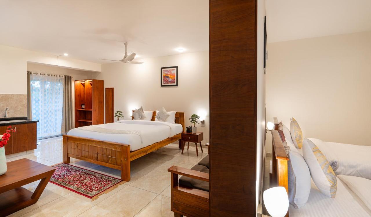 The Silver Chimes Suites Bangalore Exterior photo